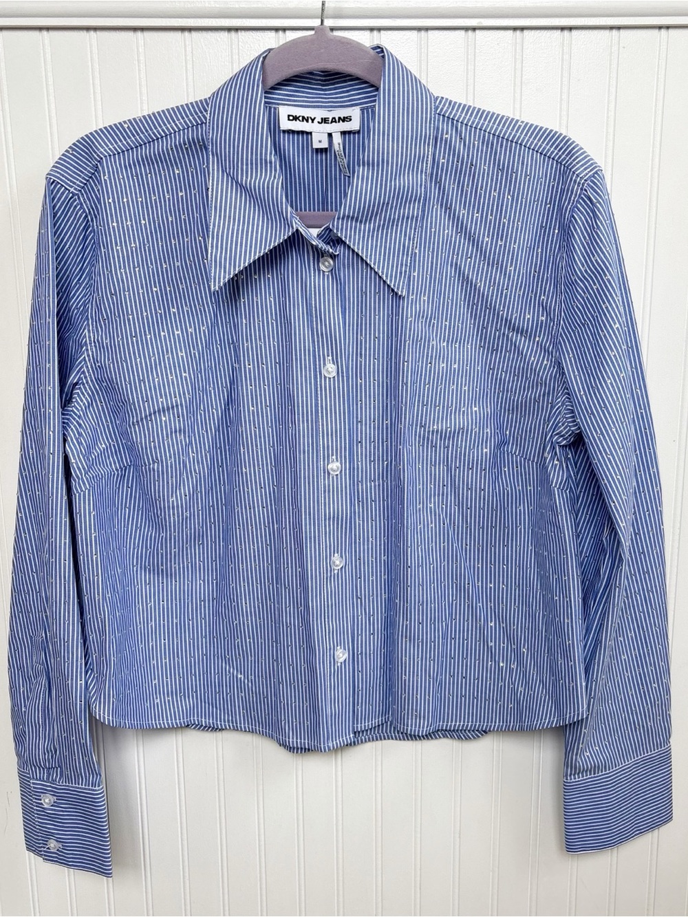 DKNY Women’s Medium Blue & White Stripe Rhinestone Button Down Shirt Crop NEW